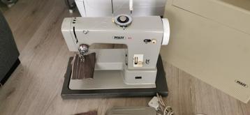 Naaimachine PFAFF 93 goede werkende naaien verschillnde stof beschikbaar voor biedingen