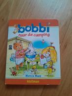Boekje Bobbi naar de camping, Ophalen of Verzenden, Zo goed als nieuw, Monica Maas