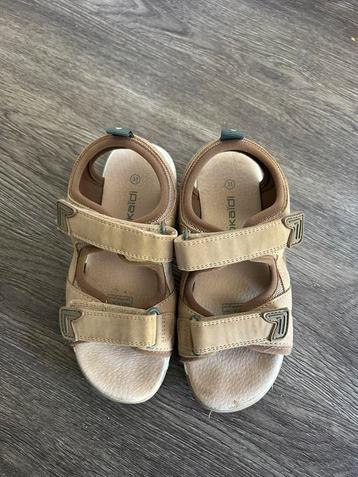Okaïdi beige bruine unisex sandalen met klittenband maat 31 beschikbaar voor biedingen