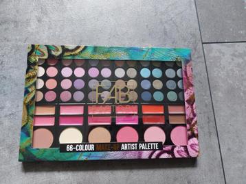 Nieuwe fab make-up palette (advr 103) beschikbaar voor biedingen