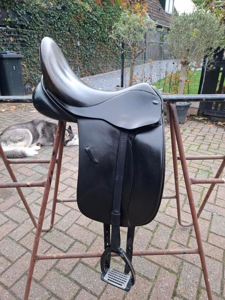 Euroriding diamant dressuur zadel 16,5 inch, Dieren en Toebehoren, Paarden en Pony's | Zadels, Zo goed als nieuw, Dressuur, Ophalen of Verzenden