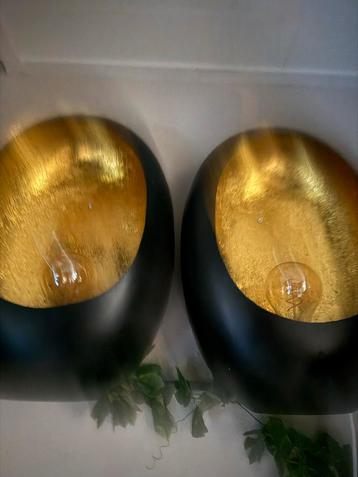 2 Hanglampen - Zwart met Goud beschikbaar voor biedingen