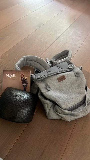 Najell draagzak 4 in 1, amper gebruikt (3,5 - 15 kg) beschikbaar voor biedingen