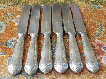 Zes mooie oude silverplate botermessen uit Engeland 25,5 cm. beschikbaar voor biedingen