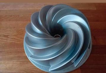 Tulbandvorm uit de USA nieuw! beschikbaar voor biedingen