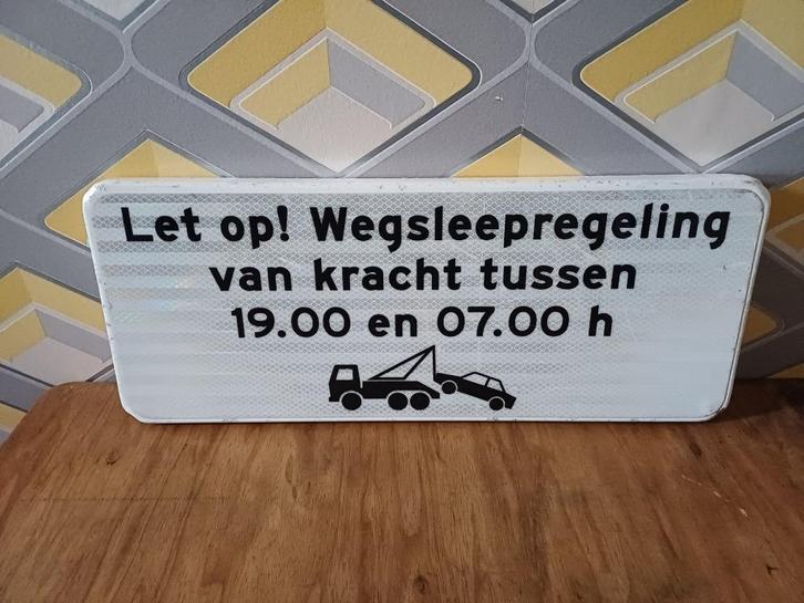 verkeersbord WEGSLEEPREGELING waarschuwingsbord, Huis en Inrichting, Woonaccessoires | Tekstborden en Spreuken, Gebruikt, Ophalen of Verzenden