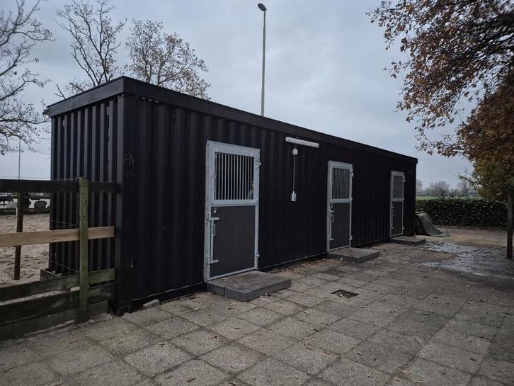 Paarden stallen/ containers te koop, Dieren en Toebehoren, Paarden en Pony's | Overige Paardenspullen, Overige soorten, Ophalen of Verzenden