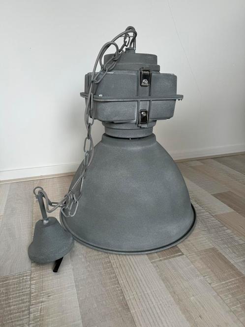 Stoere Industriële Hanglamp - nieuw in doos, Huis en Inrichting, Lampen | Hanglampen, Nieuw, Glas, Ophalen of Verzenden