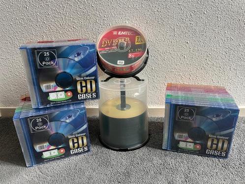 Lot 75 slim CD cases en spindels met lege CDr’s en DVDr’s, Computers en Software, Beschrijfbare discs, Nieuw, Overige typen, Op spindel