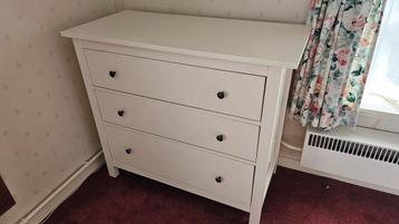 Witte ikea ladenkast  beschikbaar voor biedingen