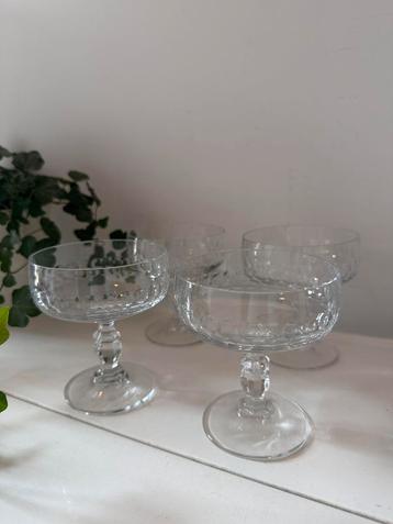 Set van 4 kristallen coupe champagne glazen beschikbaar voor biedingen
