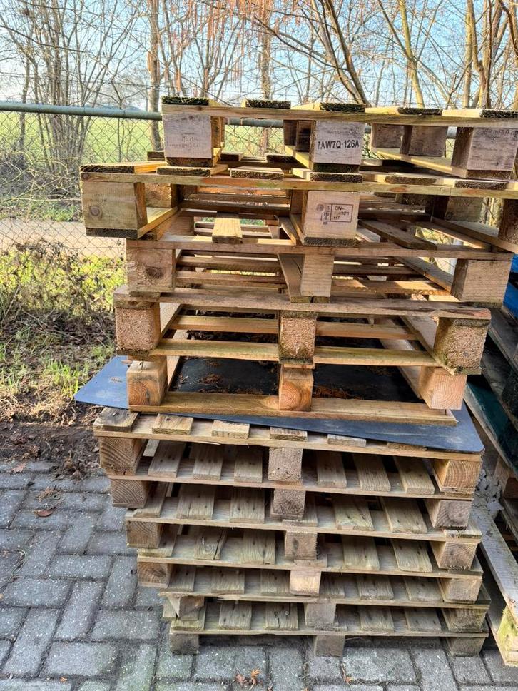 Gratis (stook) hout oude pallets, Doe-het-zelf en Verbouw, Hout en Planken, Gebruikt, Pallet, Overige houtsoorten, Minder dan 200 cm