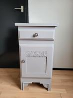 Kastje beige met houtsnijwerk, Ophalen, Gebruikt, 50 tot 100 cm, Minder dan 100 cm
