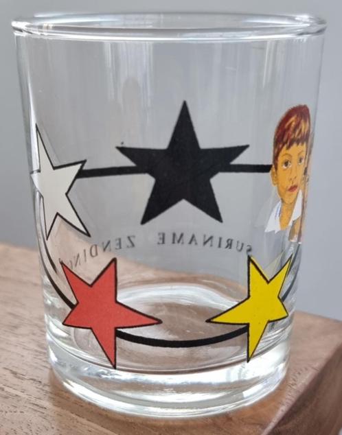 Glas Suriname zending - jaren 60 - uniek - ZGAN, Verzamelen, Glas en Borrelglaasjes, Zo goed als nieuw, Overige typen, Ophalen of Verzenden