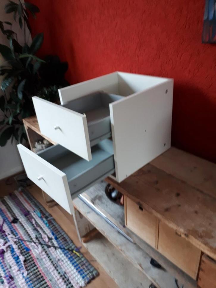 Witte ladeset Expedit past ook in kallax vakkenkast, Doe-het-zelf en Verbouw, Kratten en Dozen, Zo goed als nieuw, Doos, Minder dan 35 cm