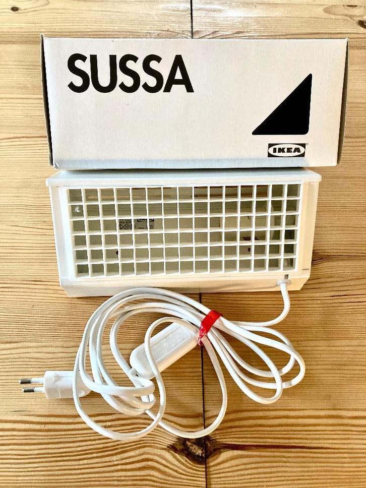 Ikea Sussa V204: wandlamp, bedlamp. Vintage jr. 80. Z.g.a.n., Huis en Inrichting, Lampen | Wandlampen, Zo goed als nieuw, Kunststof
