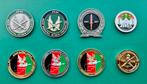 8 coins Korps Commandotroepen in 1 koop., Ophalen of Verzenden, Landmacht, Nederland, Embleem of Badge