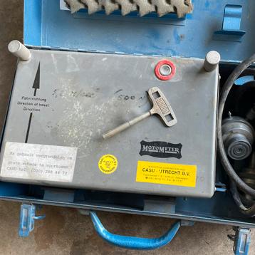 Garage Apparatuur beschikbaar voor biedingen