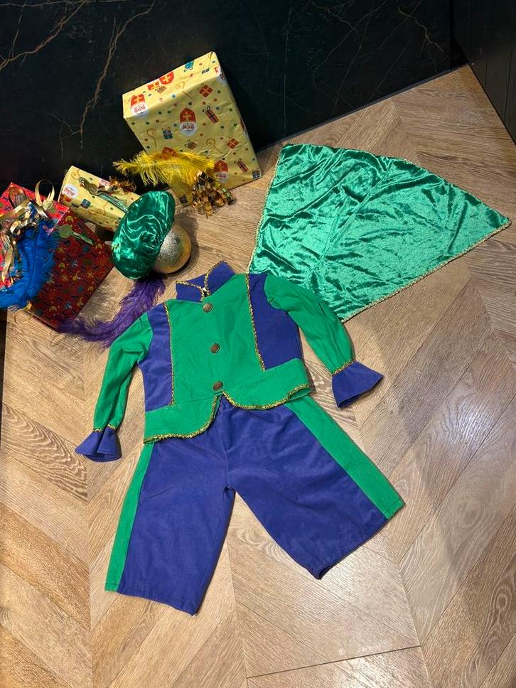 Pietenpak groen paars maat 110 Sinterklaas set, Diversen, Sinterklaas, Zo goed als nieuw, Ophalen of Verzenden