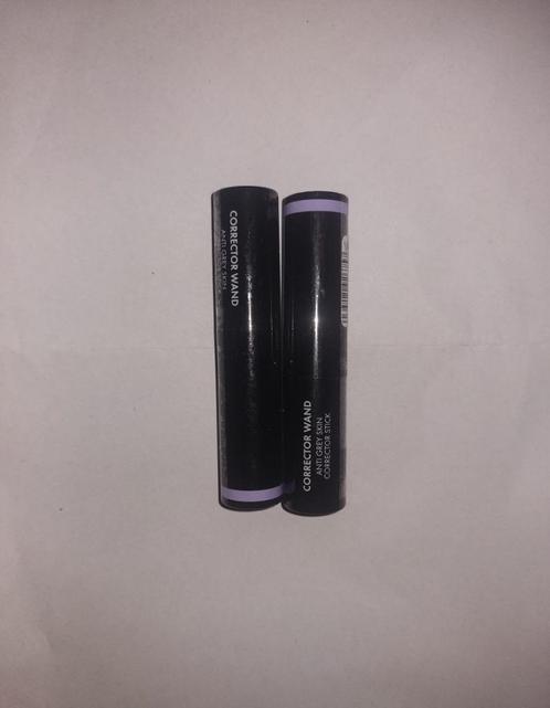 2 nieuwe Douglas anti grey corrector concealer (advr 258), Sieraden, Tassen en Uiterlijk, Uiterlijk | Cosmetica en Make-up, Nieuw