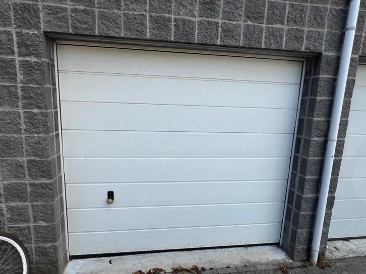 Roldeur Garage Hörmann, Doe-het-zelf en Verbouw, Deuren en Horren, Gebruikt, Garagedeur, 200 tot 215 cm, 120 cm of meer, Kunststof