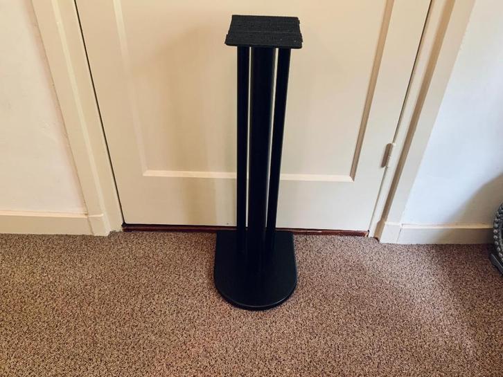 Vloerstandaard voor o.a. KEF speaker, Muziek en Instrumenten, Standaards, Zo goed als nieuw, Muziekstandaard, Speaker, Ophalen of Verzenden