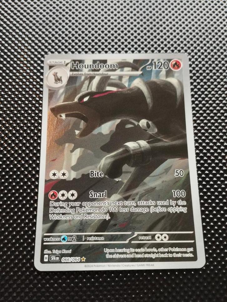 Houndoom Holo Pokemon kaart shrouded fable NM 066/064, Hobby en Vrije tijd, Verzamelkaartspellen | Pokémon, Zo goed als nieuw