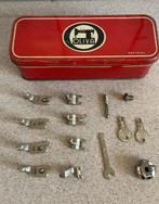 Oud blik Oliva Oliveira Portugal naaimachine onderdelen, Ophalen of Verzenden