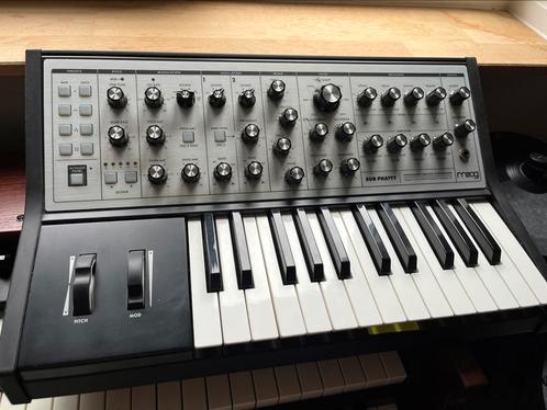 Moog Sub Phatty - bas synthesizer, Muziek en Instrumenten, Synthesizers, Zo goed als nieuw, Overige aantallen, Overige merken