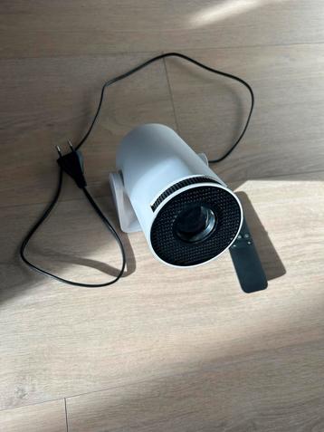 Lumina pro mini beamer  beschikbaar voor biedingen