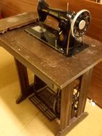 Naaimachine Singer in tafel, Antiek en Kunst, Ophalen
