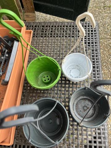bloempot hangpotten 4 stuks beschikbaar voor biedingen