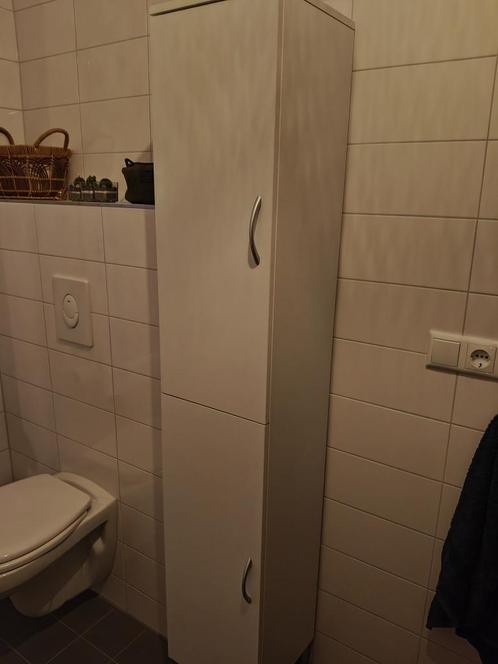 Allibert Solita kolomkast, Huis en Inrichting, Badkamer | Badkamermeubels, Zo goed als nieuw, (Half)hoge kast, 150 tot 200 cm