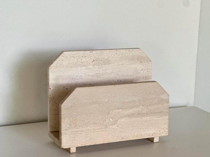 Travertine krantenhouder, Huis en Inrichting, Woonaccessoires | Krantenbakken en Lectuurbakken, Ophalen of Verzenden