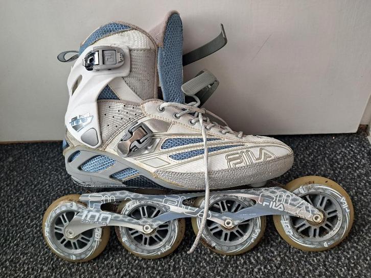 Skeelers 100mm maat 39, Sport en Fitness, Skeelers, Zo goed als nieuw, Inline skates 4 wielen, Ophalen