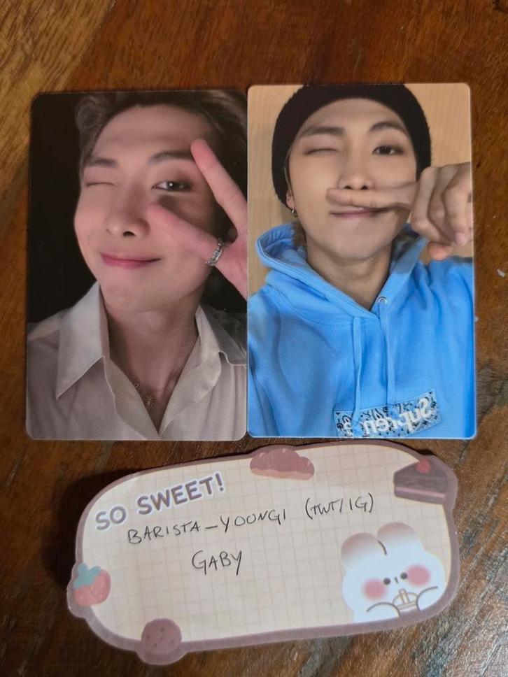 BTS RM lucky draw pcs en Jin pc holder!, Verzamelen, Muziek, Artiesten en Beroemdheden, Zo goed als nieuw, Foto of Kaart, Ophalen of Verzenden