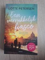 Een verrukkelijk fiasco - Lotte Petersen, Ophalen of Verzenden, Zo goed als nieuw, Nederland