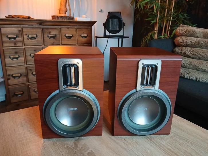 Hele nette Philips Ribbon technology boekshelf luidsprekers, Audio, Tv en Foto, Luidsprekers, Zo goed als nieuw, Front, Rear of Stereo speakers