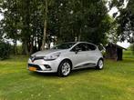 Renault Clio 0.9 TCe Limited Airco Navi Cruise PDC Bluetooth, Voorwielaandrijving, 898 cc, Stof, USB