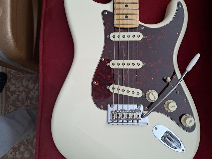 Fender Stratocaster, Muziek en Instrumenten, Snaarinstrumenten | Gitaren | Elektrisch, Zo goed als nieuw, Solid body, Fender, Ophalen