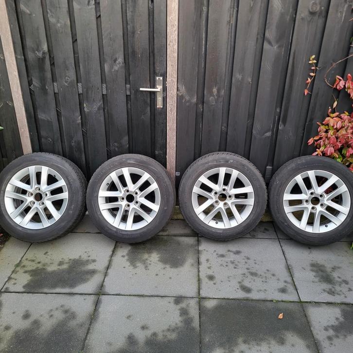 Volvo Pangaea 16 inch velgen met winterbanden, Auto-onderdelen, Banden en Velgen, Ophalen