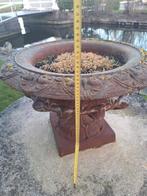 Gietijzeren tuinvazen diverse maten, Ophalen, Gebruikt