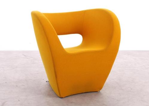 Moroso | Victoria en Albert | Fauteuil | Okergeel, Huis en Inrichting, Fauteuils, Zo goed als nieuw, Stof, Overige materialen