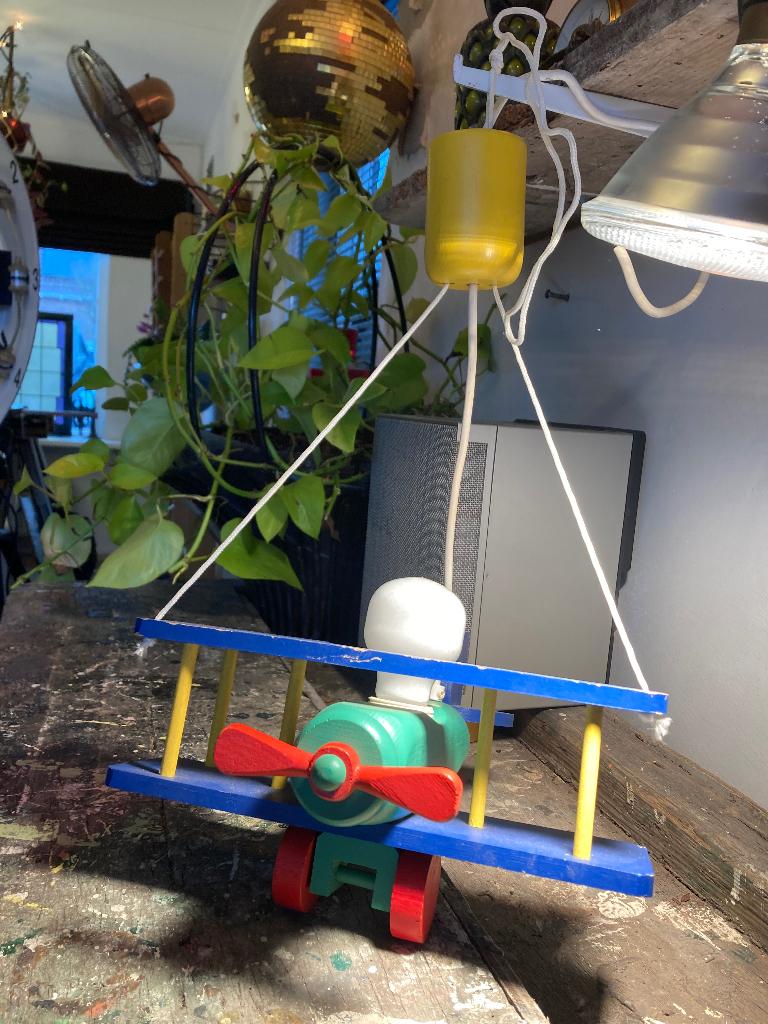 Vintage hanglamp vliegtuig, Vintage, Ophalen of Verzenden, Zo goed als nieuw, Minder dan 50 cm
