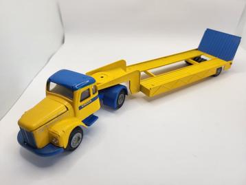 Tekno Scania Vabis 100 truck met dieplader / Schaal 1:50 beschikbaar voor biedingen