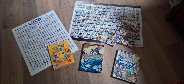 Pokémon Pokedex Boeken & Posters - Verzameling, Hobby en Vrije tijd, Verzamelkaartspellen | Pokémon, Boek of Catalogus, Ophalen of Verzenden