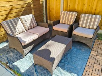 Donkerbruine Wicker tuinset 2 zits bank en 2 stoelen  beschikbaar voor biedingen