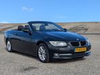 BMW 3-Serie 318i E93 105KW Cabrio 2010 Zwart, Auto's, BMW, Zwart, Cabriolet, 4 stoelen, Leder