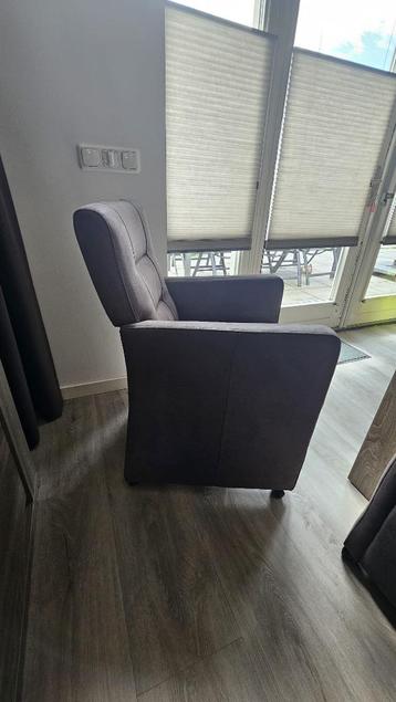 6 Eettafelstoelen beschikbaar voor biedingen