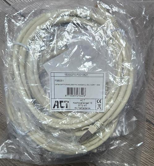 5x Ivoor 1,5 meter SFTP CAT6A patchkabel snagless RJ45, Computers en Software, Pc- en Netwerkkabels, Nieuw, Ophalen of Verzenden